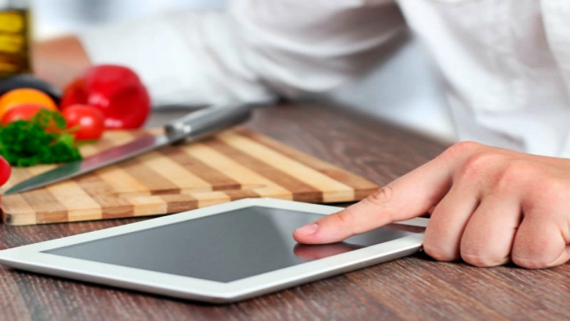      Top 8 Tips for Running a Successful Restaurant Business