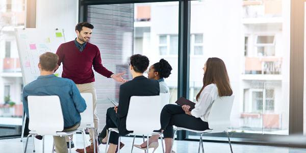 Greet Your Employees For their Future Endeavours