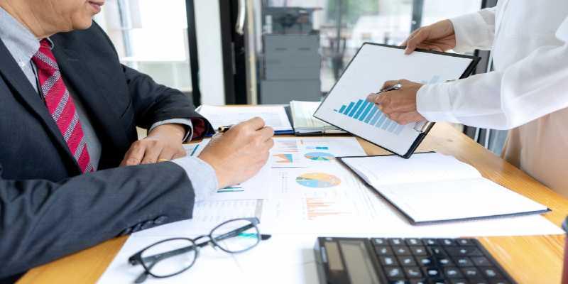 Best Strategies For Reducing Financial Risk In Business Operations 