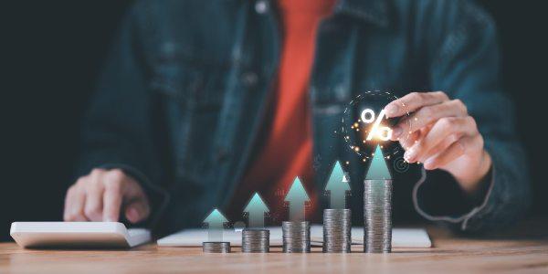 Concept of interest rates and dividends interest growth graph investment growth percentage